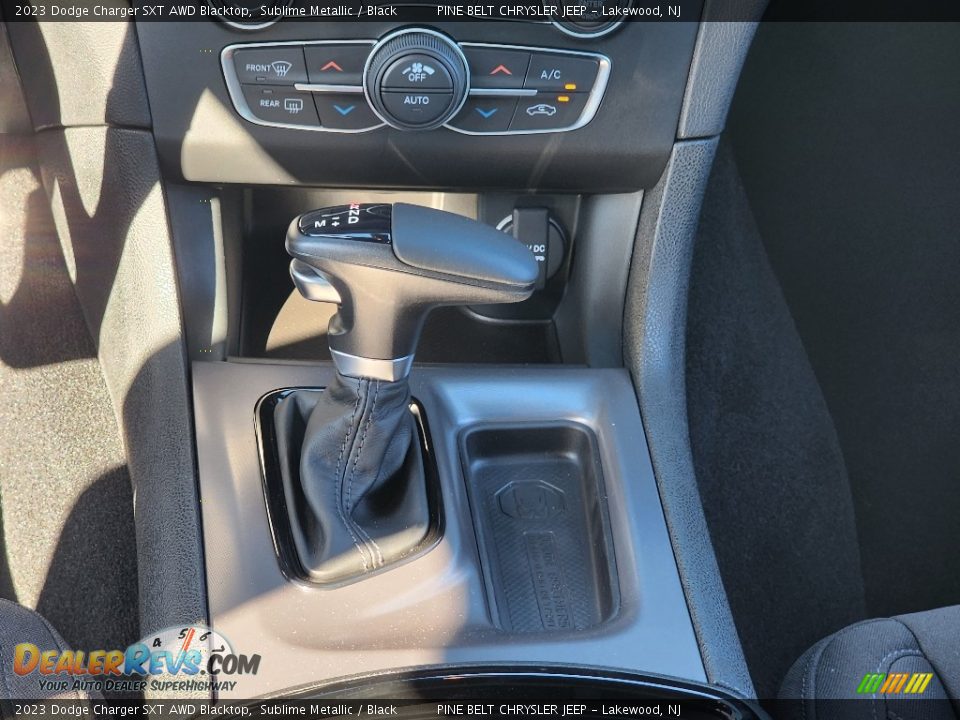 2023 Dodge Charger SXT AWD Blacktop Shifter Photo #9