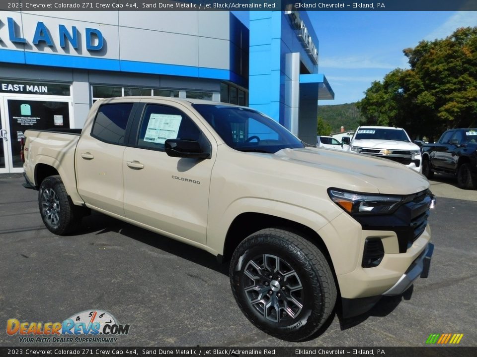 2023 Chevrolet Colorado Z71 Crew Cab 4x4 Sand Dune Metallic / Jet Black/Adrenaline Red Photo #2