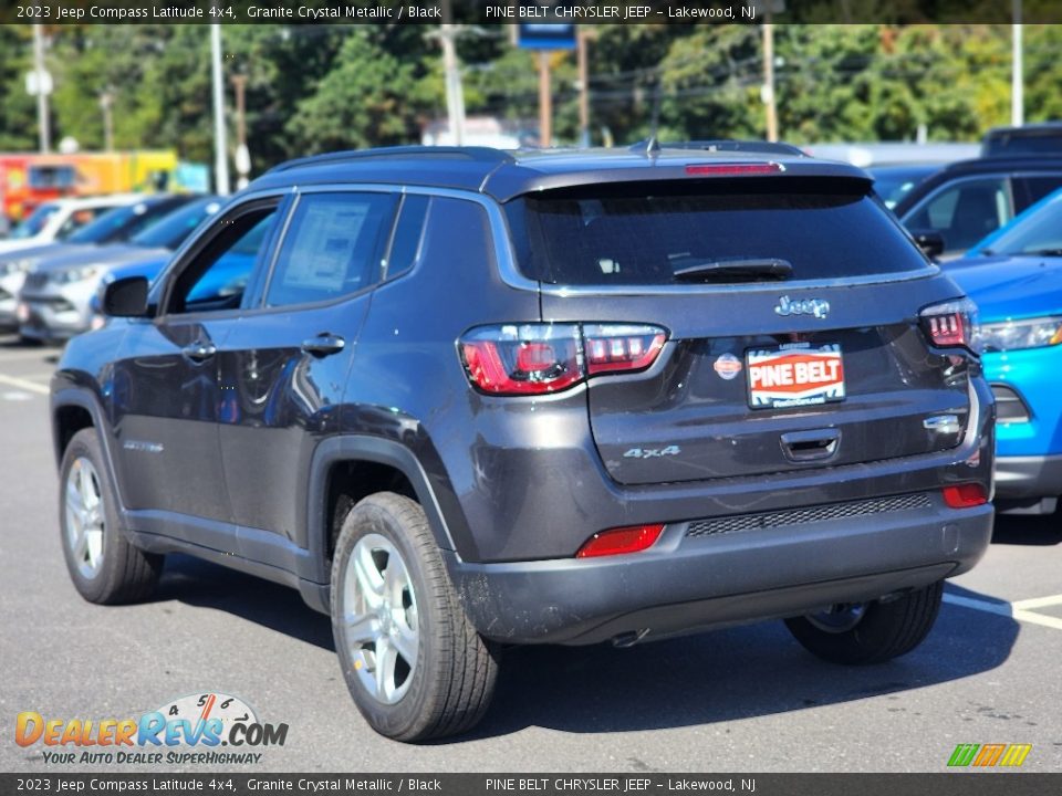 2023 Jeep Compass Latitude 4x4 Granite Crystal Metallic / Black Photo #4