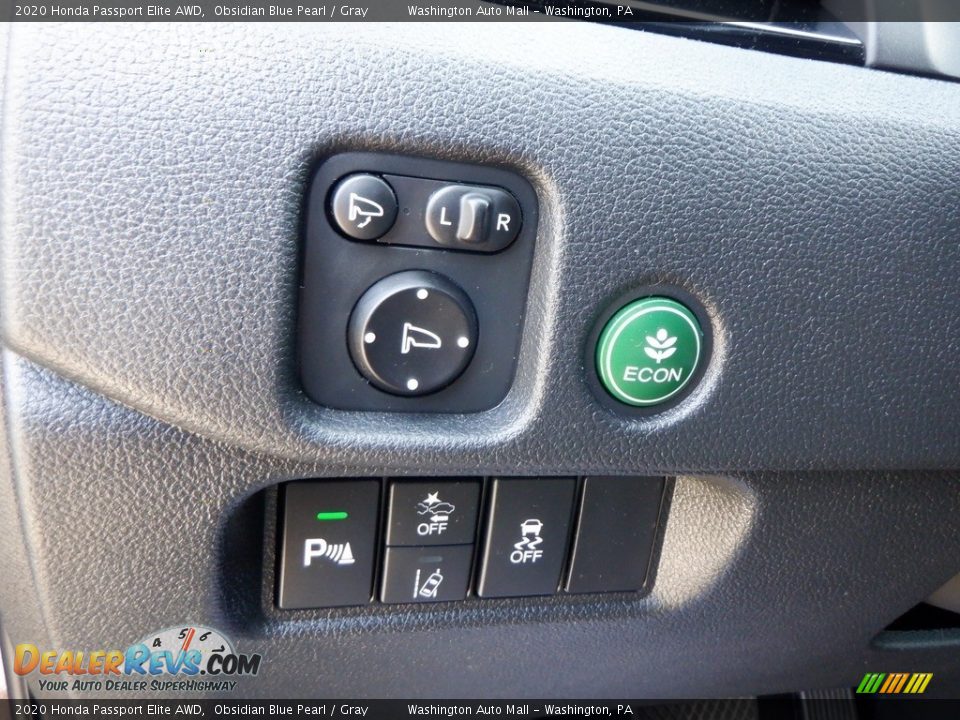 Controls of 2020 Honda Passport Elite AWD Photo #15