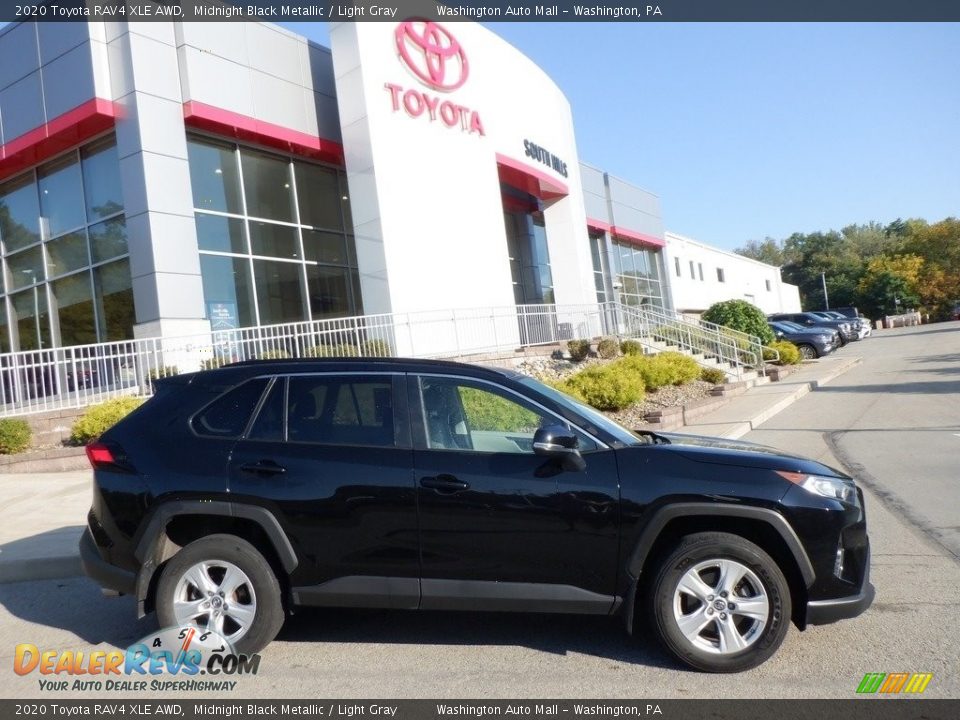 2020 Toyota RAV4 XLE AWD Midnight Black Metallic / Light Gray Photo #2