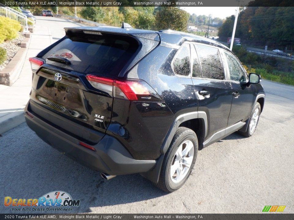 2020 Toyota RAV4 XLE AWD Midnight Black Metallic / Light Gray Photo #10