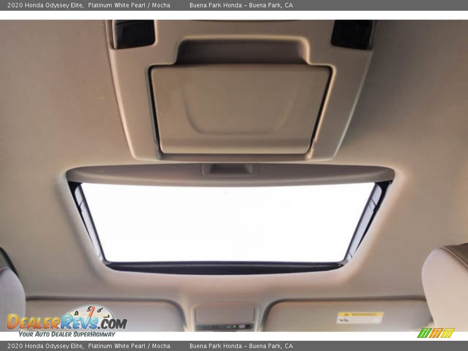 2020 Honda Odyssey Elite Platinum White Pearl / Mocha Photo #23