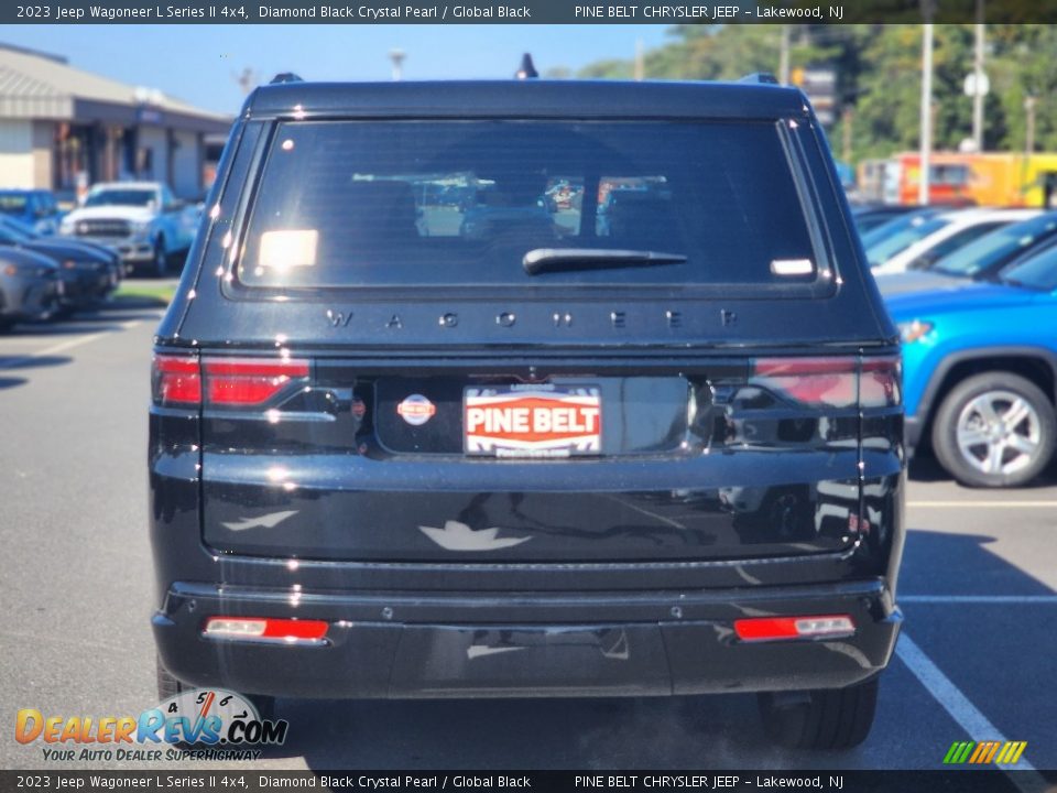 2023 Jeep Wagoneer L Series II 4x4 Diamond Black Crystal Pearl / Global Black Photo #6