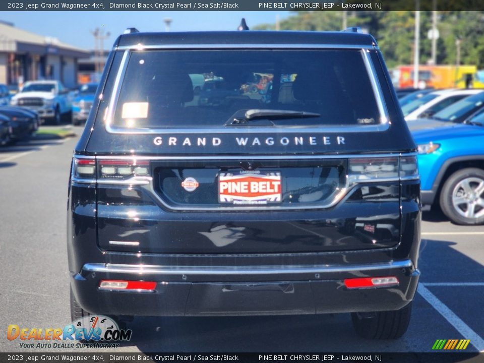 2023 Jeep Grand Wagoneer 4x4 Diamond Black Crystal Pearl / Sea Salt/Black Photo #6