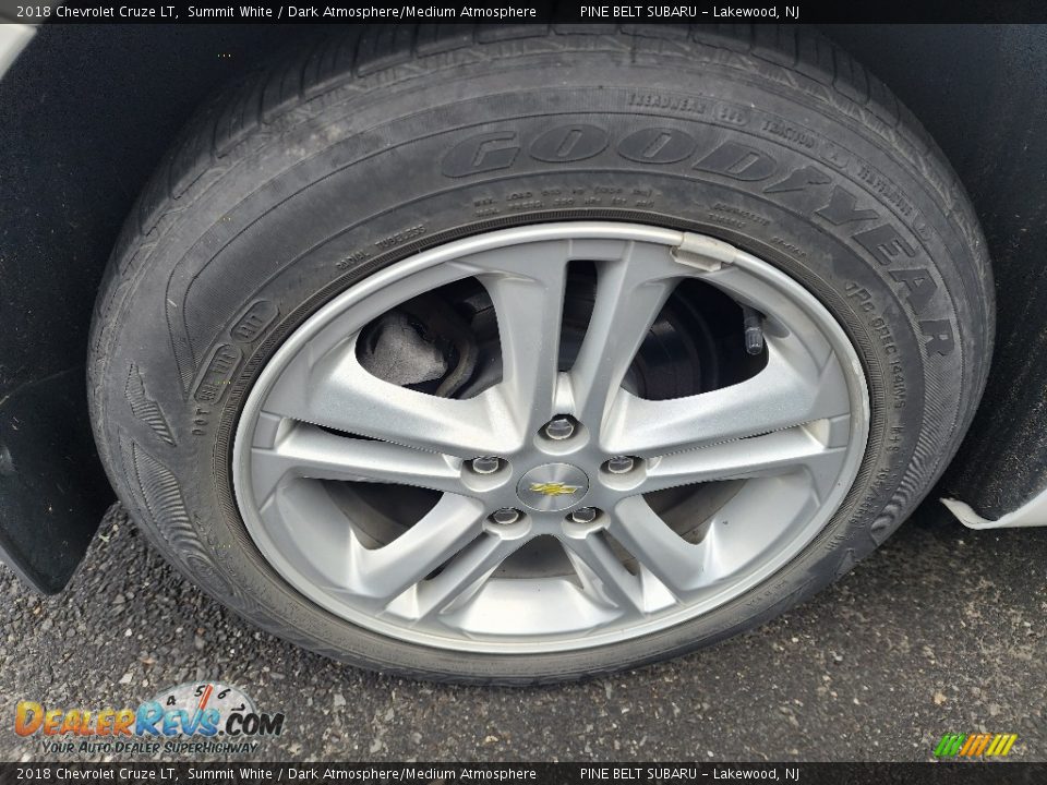 2018 Chevrolet Cruze LT Wheel Photo #6