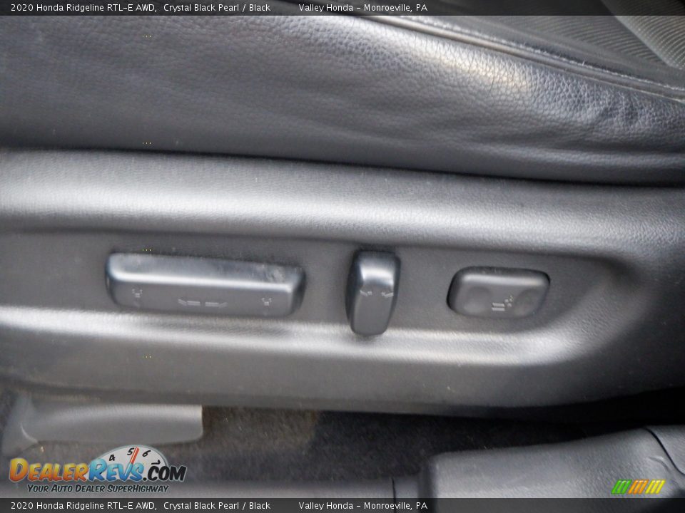 Front Seat of 2020 Honda Ridgeline RTL-E AWD Photo #18