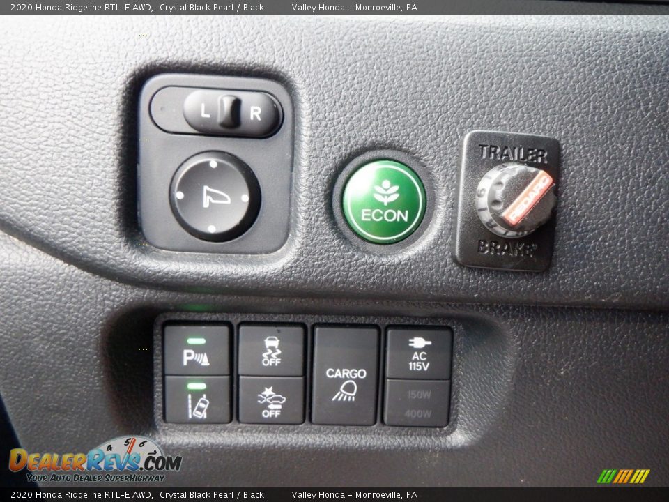 Controls of 2020 Honda Ridgeline RTL-E AWD Photo #19