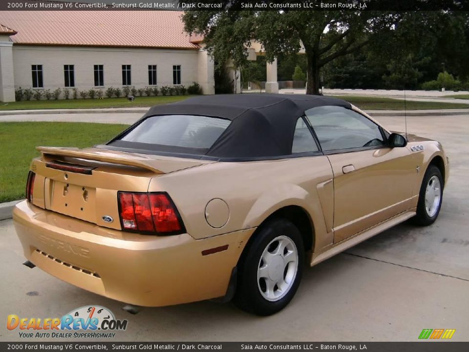 2000 Ford Mustang V6 Convertible Sunburst Gold Metallic / Dark Charcoal Photo #6