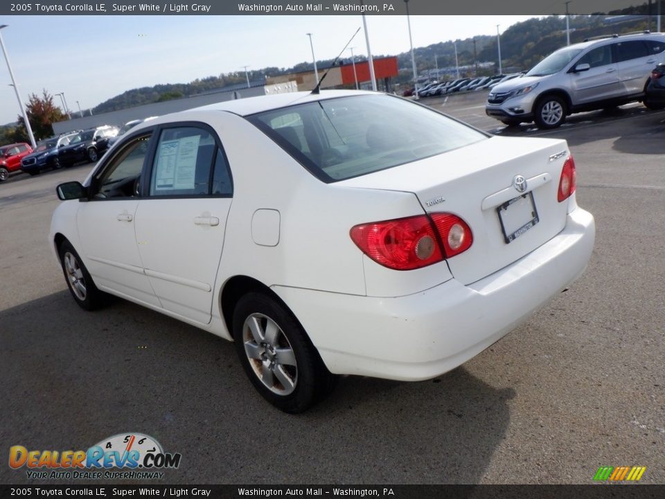 2005 Toyota Corolla LE Super White / Light Gray Photo #11