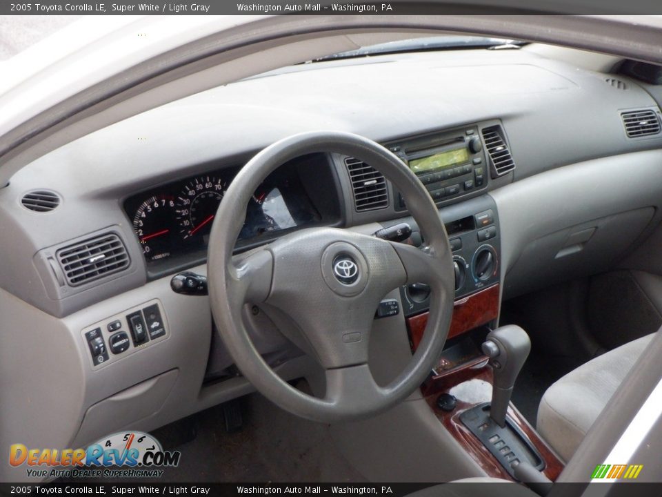 2005 Toyota Corolla LE Super White / Light Gray Photo #15