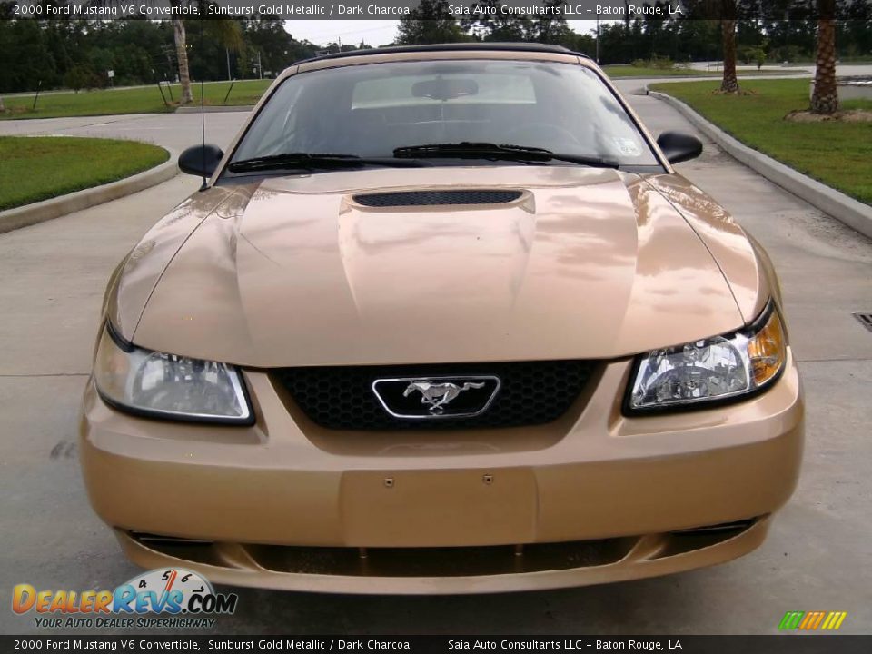 2000 Ford Mustang V6 Convertible Sunburst Gold Metallic / Dark Charcoal Photo #11