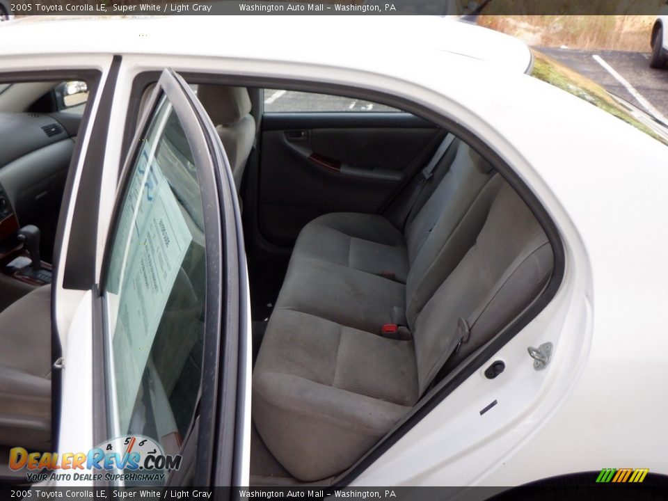 2005 Toyota Corolla LE Super White / Light Gray Photo #24