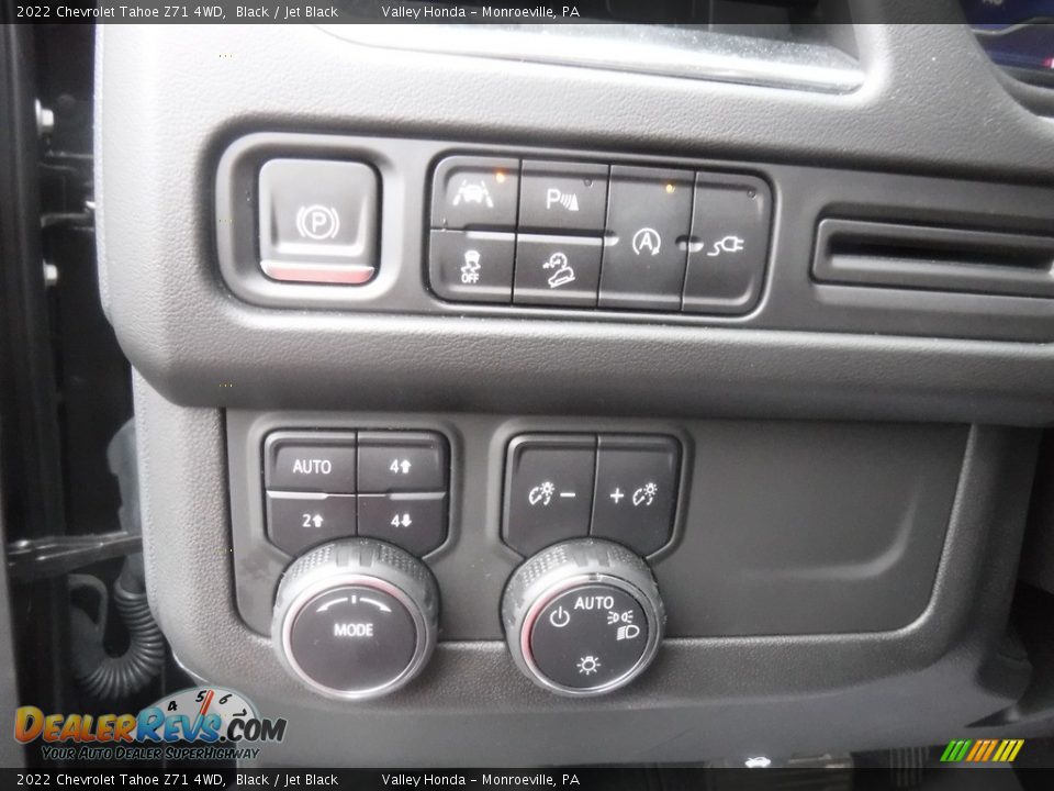 Controls of 2022 Chevrolet Tahoe Z71 4WD Photo #13