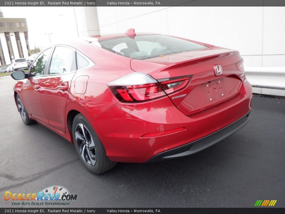 2021 Honda Insight EX Radiant Red Metallic / Ivory Photo #9