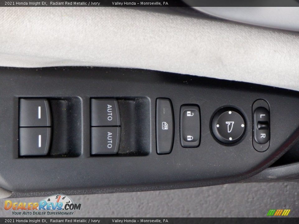 Controls of 2021 Honda Insight EX Photo #10
