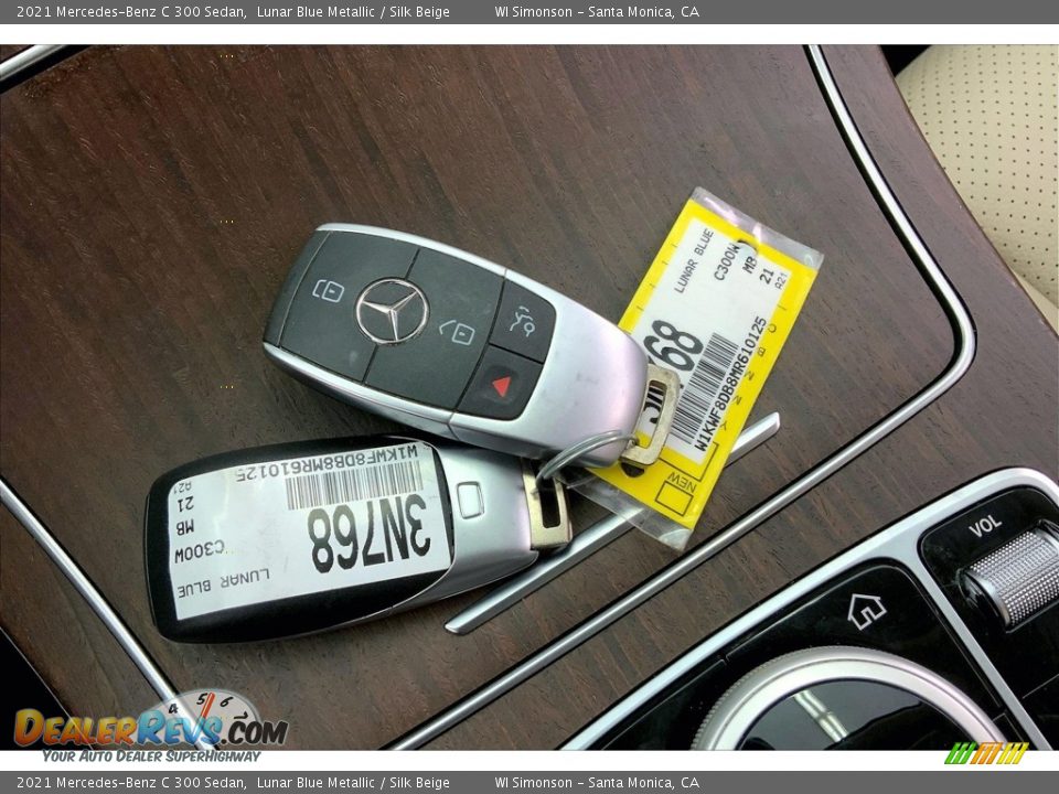 Keys of 2021 Mercedes-Benz C 300 Sedan Photo #11