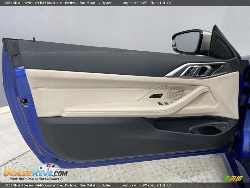 Door Panel of 2021 BMW 4 Series M440i Convertible Photo #12