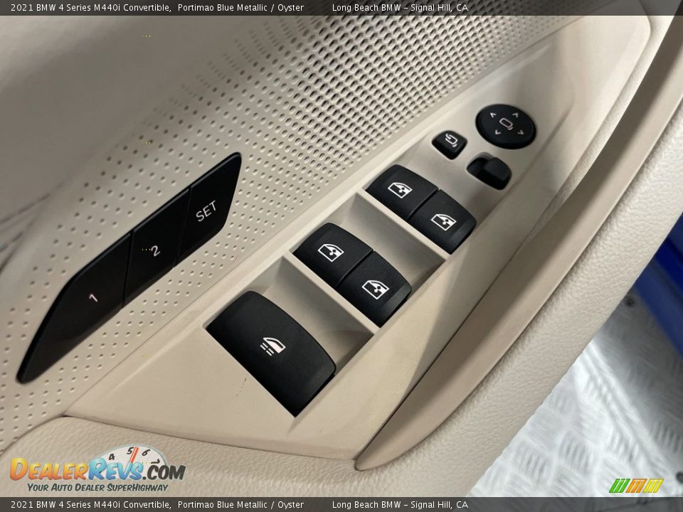 Door Panel of 2021 BMW 4 Series M440i Convertible Photo #13