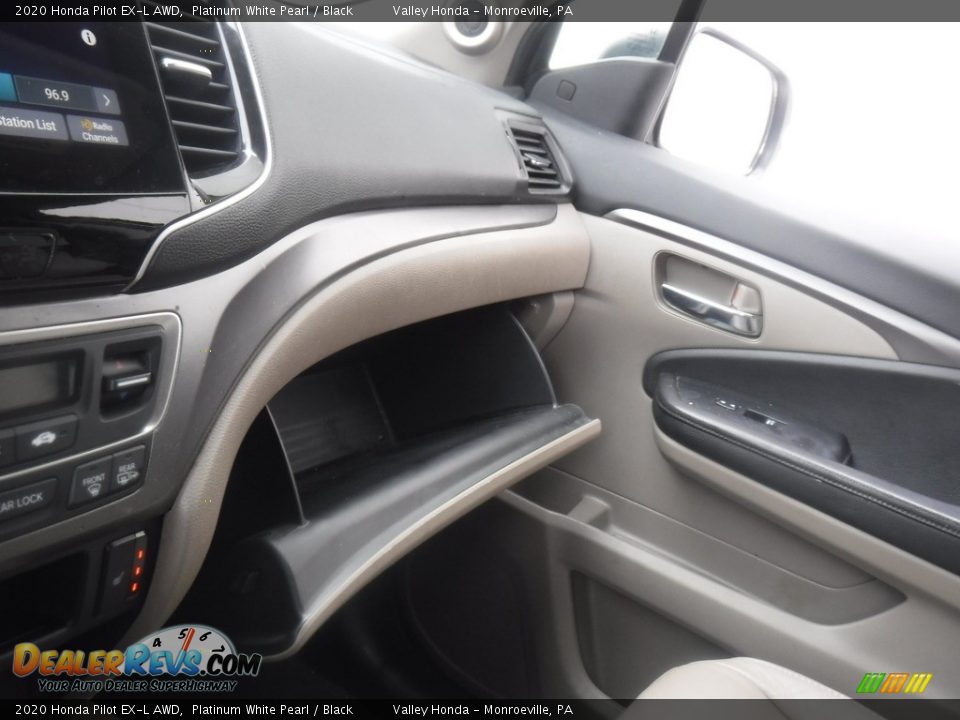 2020 Honda Pilot EX-L AWD Platinum White Pearl / Black Photo #24