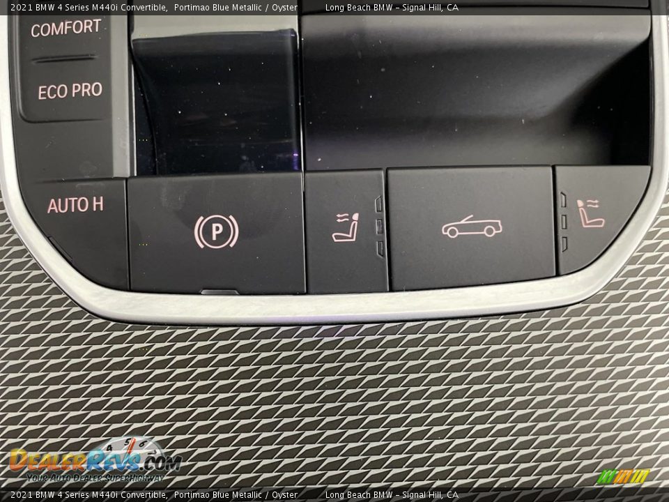 Controls of 2021 BMW 4 Series M440i Convertible Photo #28