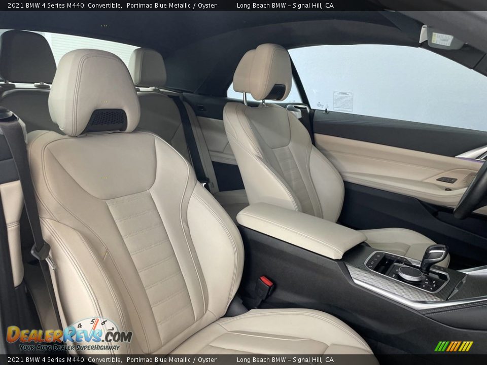 Front Seat of 2021 BMW 4 Series M440i Convertible Photo #32