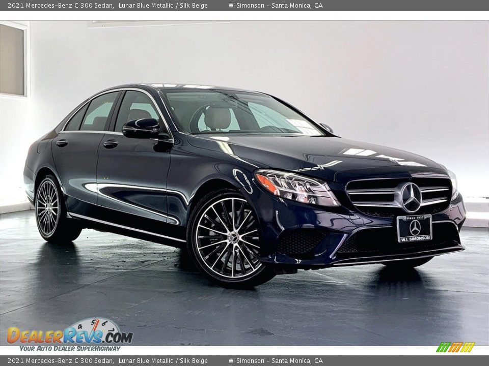 Front 3/4 View of 2021 Mercedes-Benz C 300 Sedan Photo #34