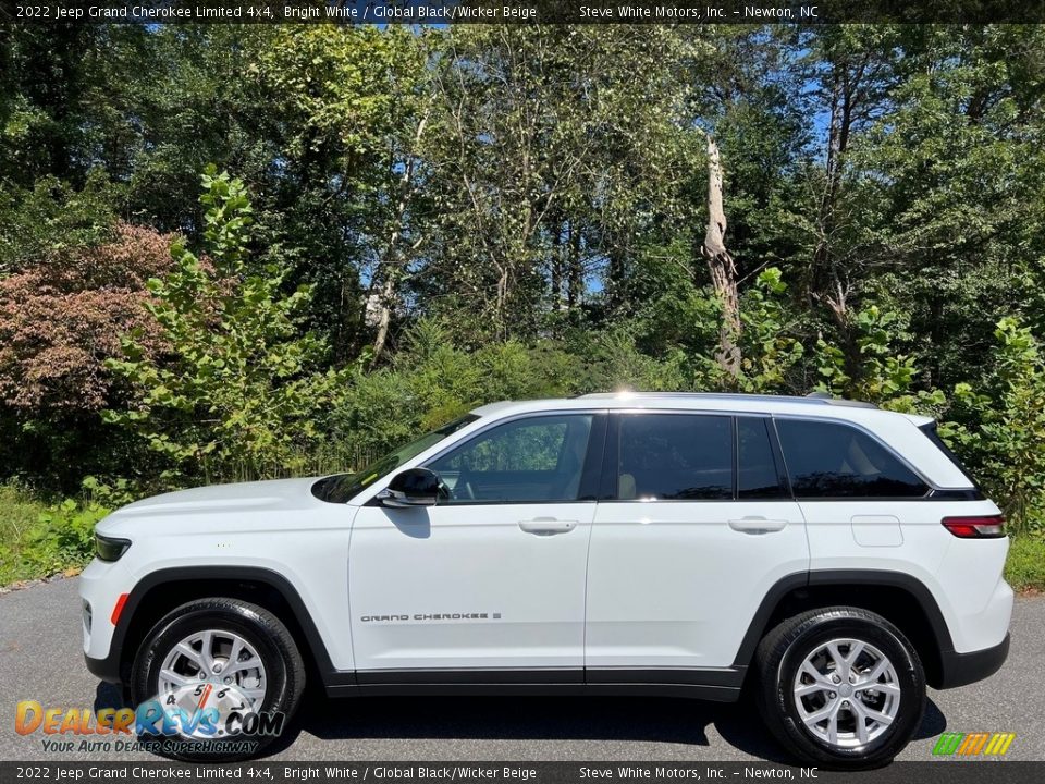 2022 Jeep Grand Cherokee Limited 4x4 Bright White / Global Black/Wicker Beige Photo #1