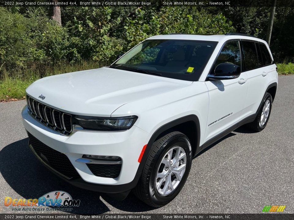 2022 Jeep Grand Cherokee Limited 4x4 Bright White / Global Black/Wicker Beige Photo #3