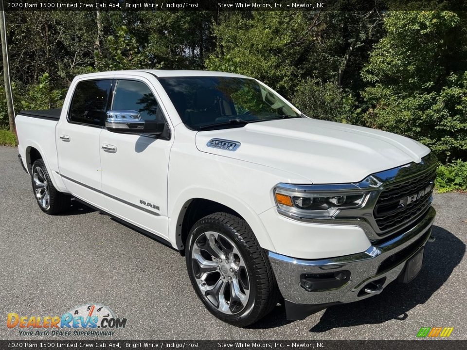 Front 3/4 View of 2020 Ram 1500 Limited Crew Cab 4x4 Photo #4
