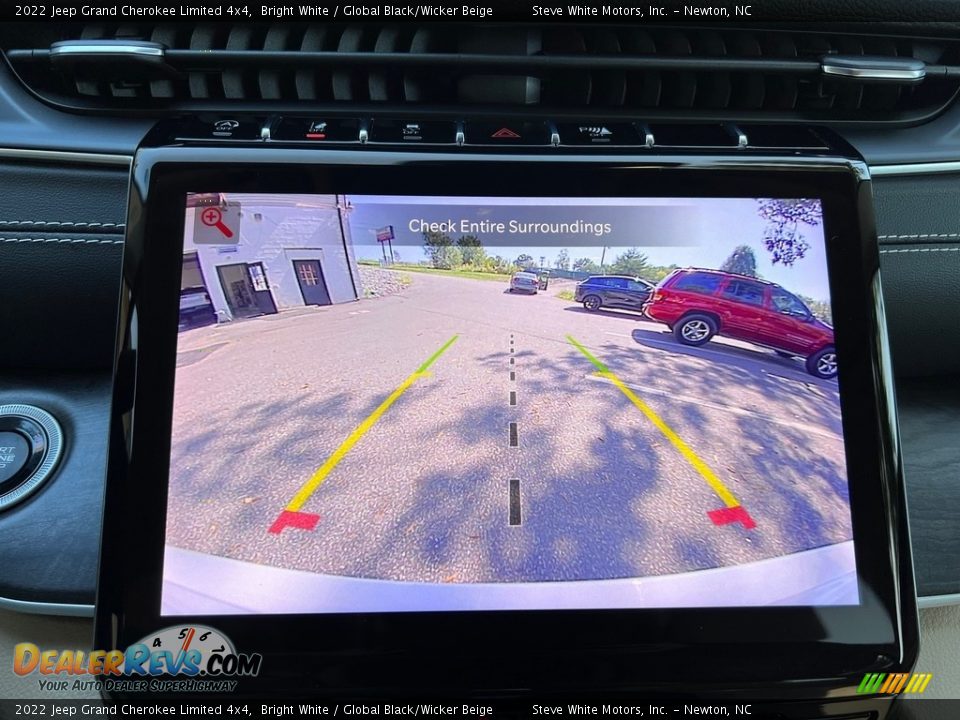 Controls of 2022 Jeep Grand Cherokee Limited 4x4 Photo #25