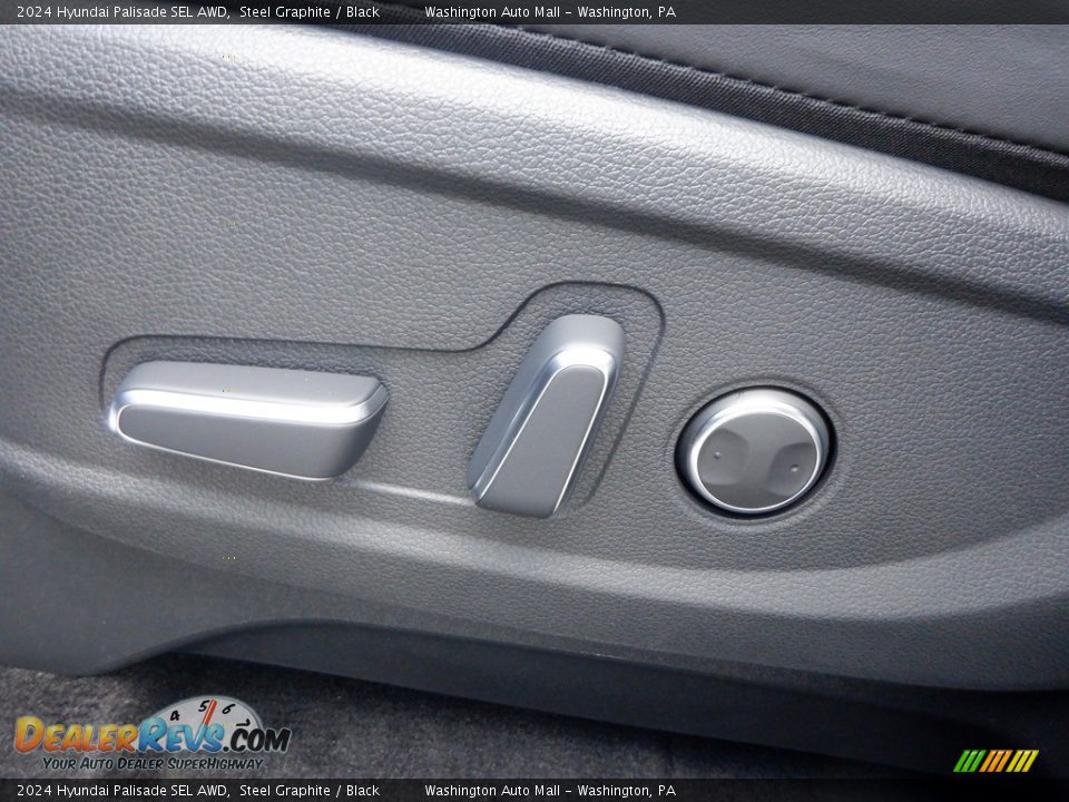 Front Seat of 2024 Hyundai Palisade SEL AWD Photo #10