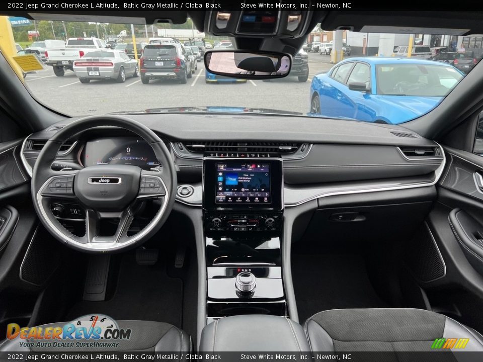 Dashboard of 2022 Jeep Grand Cherokee L Altitude Photo #13