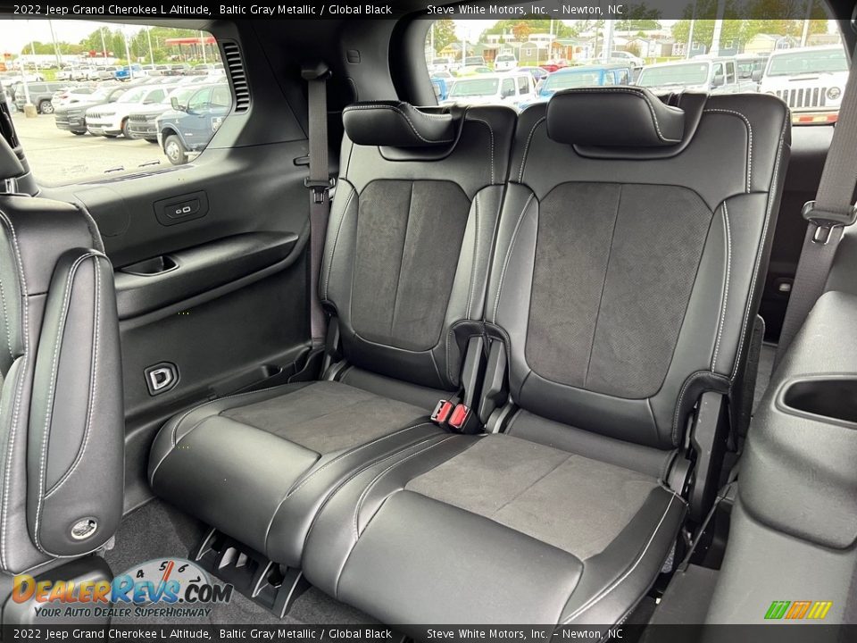 Rear Seat of 2022 Jeep Grand Cherokee L Altitude Photo #15