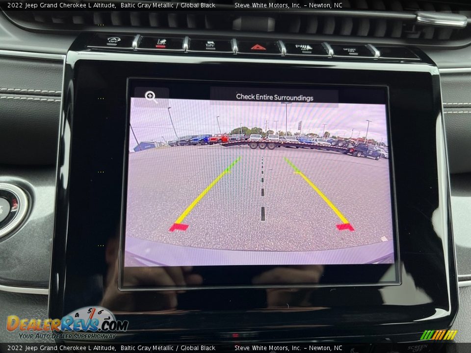 Controls of 2022 Jeep Grand Cherokee L Altitude Photo #23