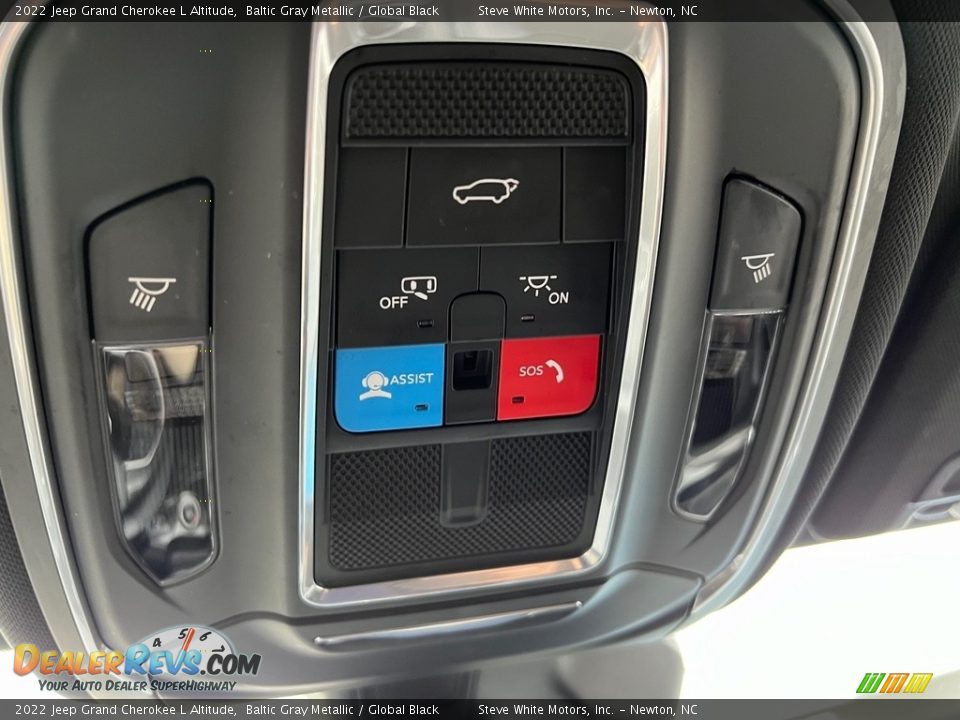 Controls of 2022 Jeep Grand Cherokee L Altitude Photo #27