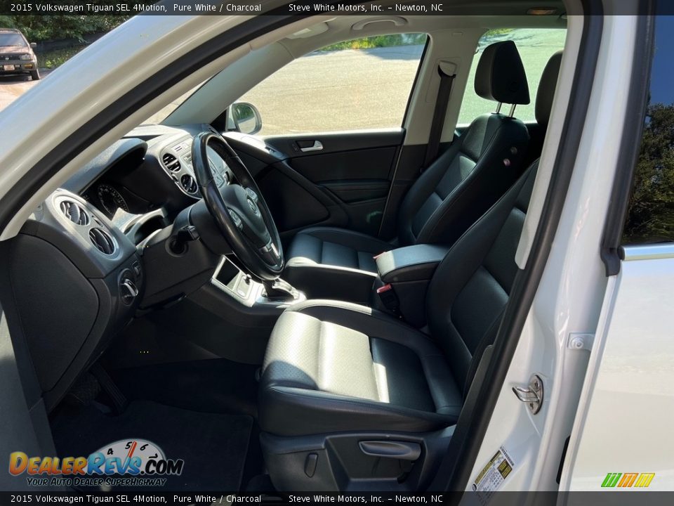 Front Seat of 2015 Volkswagen Tiguan SEL 4Motion Photo #12