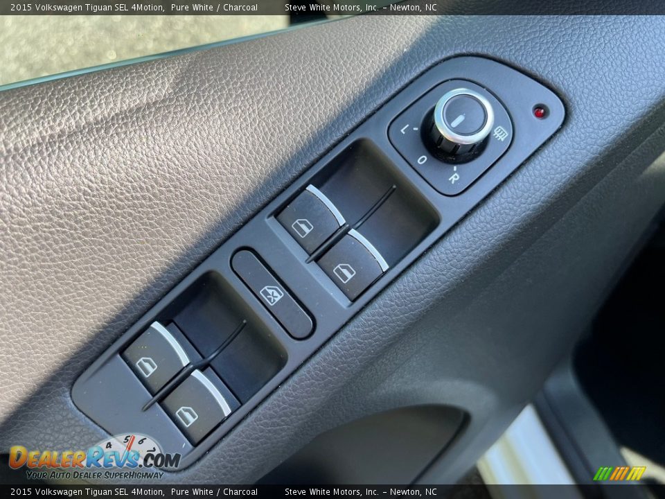 Door Panel of 2015 Volkswagen Tiguan SEL 4Motion Photo #13