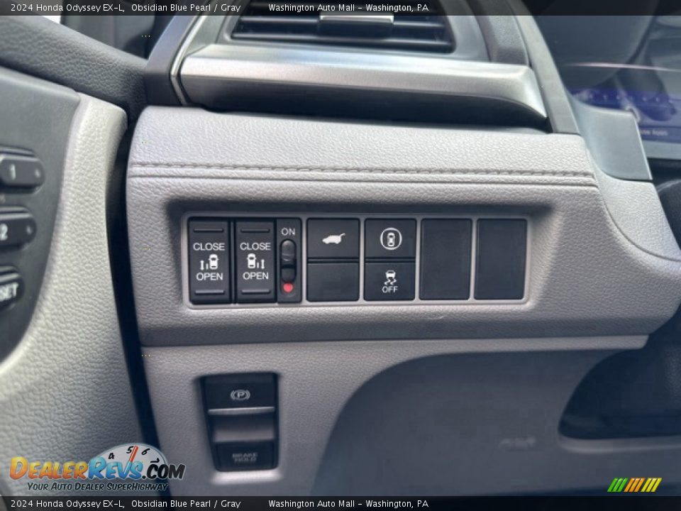 Controls of 2024 Honda Odyssey EX-L Photo #17