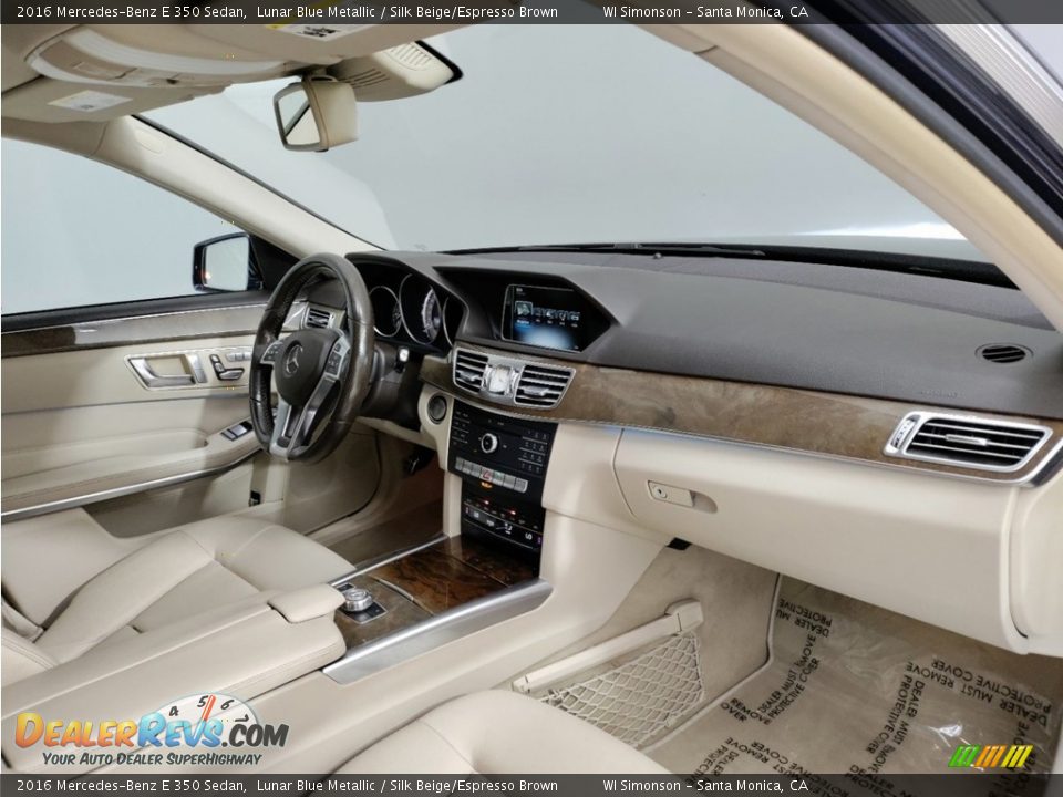 2016 Mercedes-Benz E 350 Sedan Lunar Blue Metallic / Silk Beige/Espresso Brown Photo #32