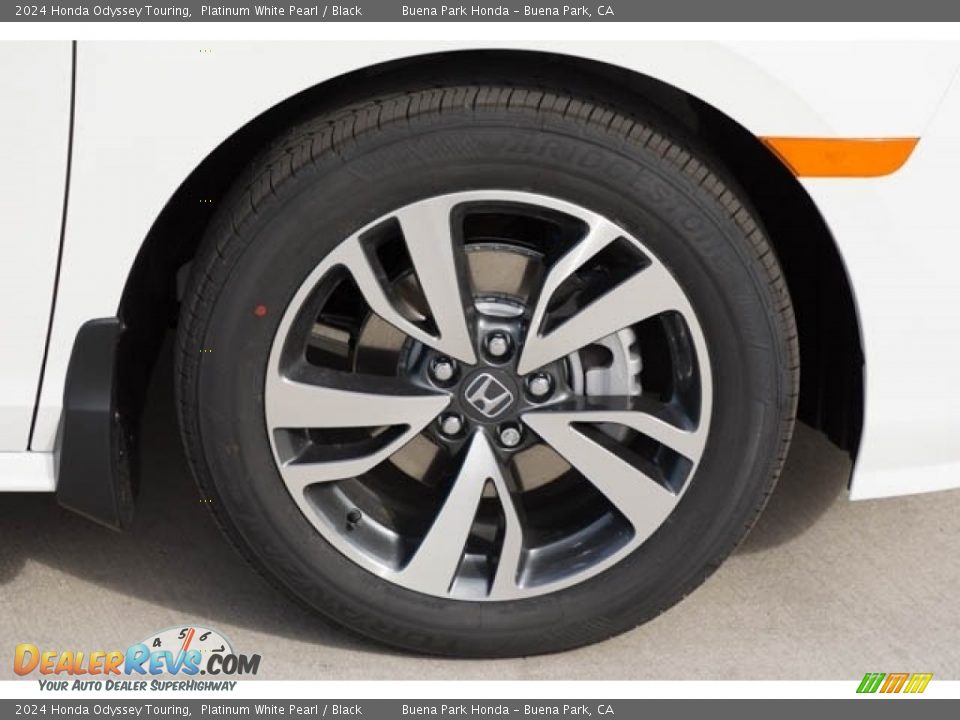 2024 Honda Odyssey Touring Wheel Photo #11