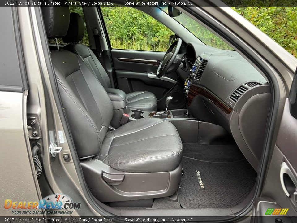 Front Seat of 2012 Hyundai Santa Fe Limited Photo #16