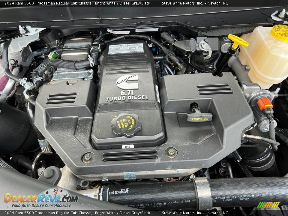2024 Ram 5500 Tradesman Regular Cab Chassis 6.7 Liter OHV 24-Valve Cummins Turbo-Diesel Inline 6 Cylinder Engine Photo #9