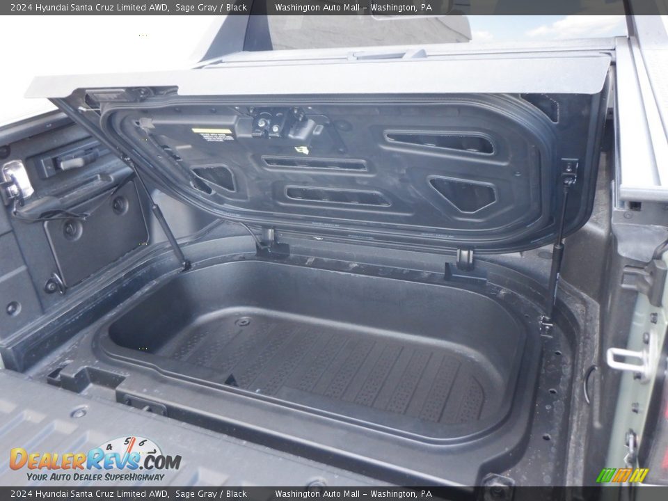 2024 Hyundai Santa Cruz Limited AWD Trunk Photo #10