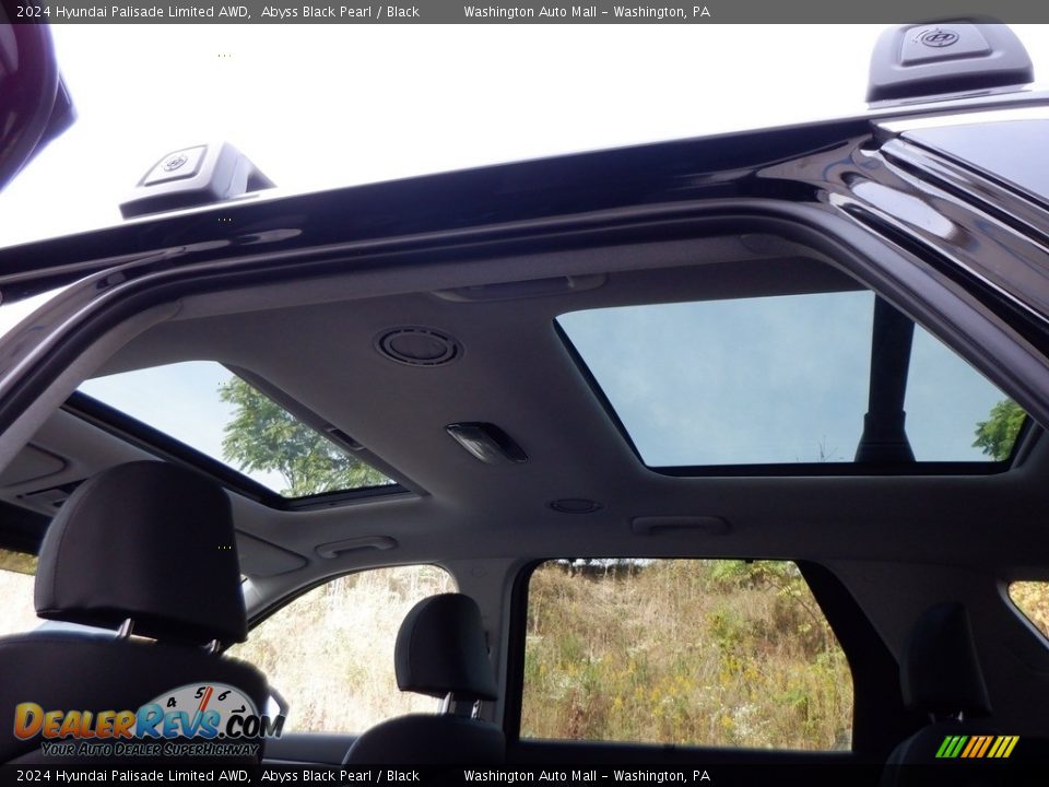 Sunroof of 2024 Hyundai Palisade Limited AWD Photo #9