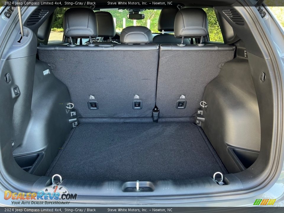 2024 Jeep Compass Limited 4x4 Trunk Photo #16
