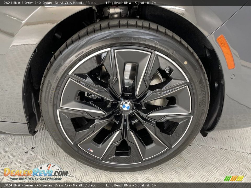 2024 BMW 7 Series 740i Sedan Wheel Photo #3
