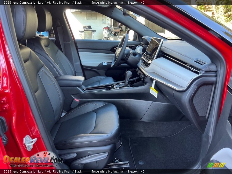 Black Interior - 2023 Jeep Compass Limited 4x4 Photo #17