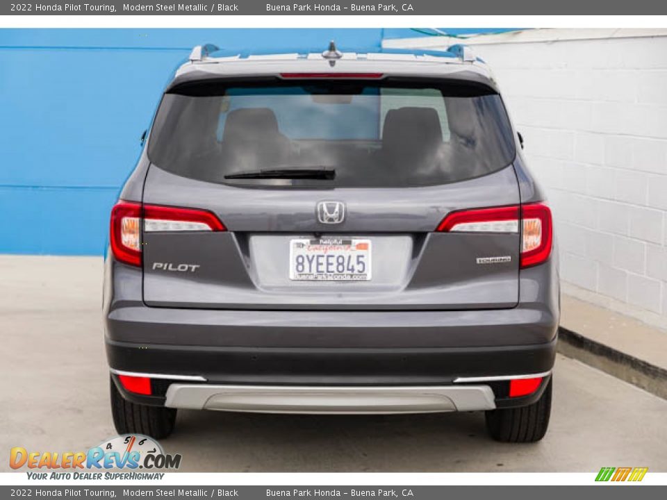 2022 Honda Pilot Touring Modern Steel Metallic / Black Photo #9