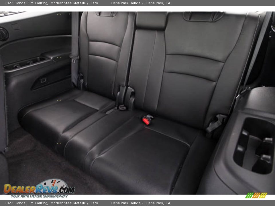 Rear Seat of 2022 Honda Pilot Touring Photo #22